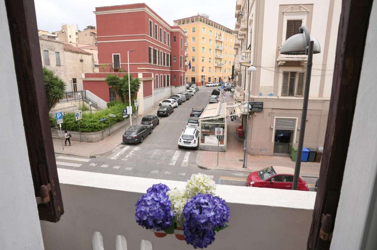 Luxury Rooms Paoli 19 Cagliari Exterior foto