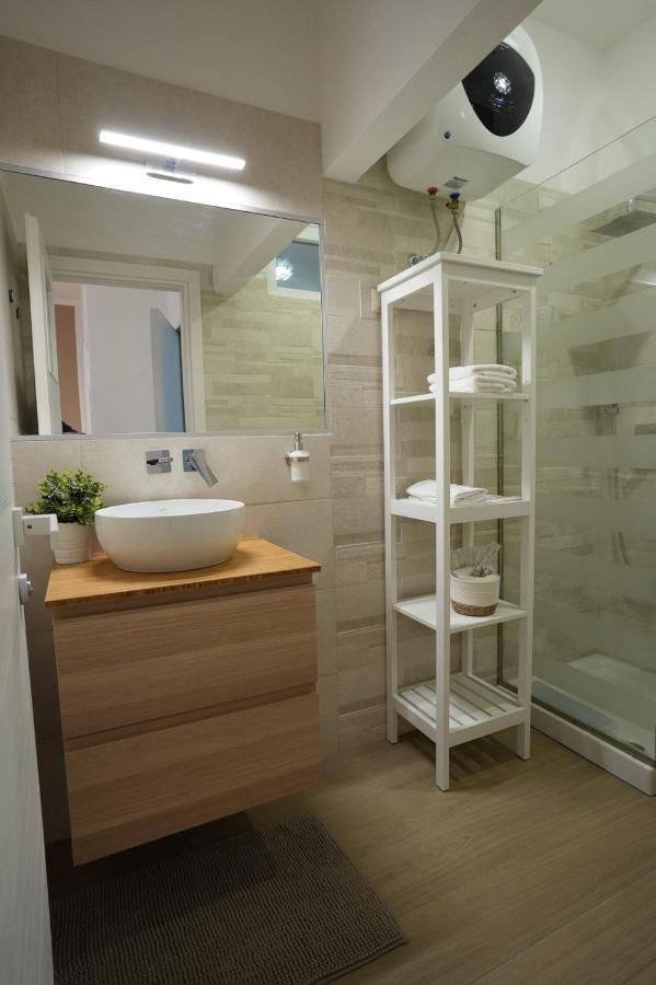 Luxury Rooms Paoli 19 Cagliari Exterior foto
